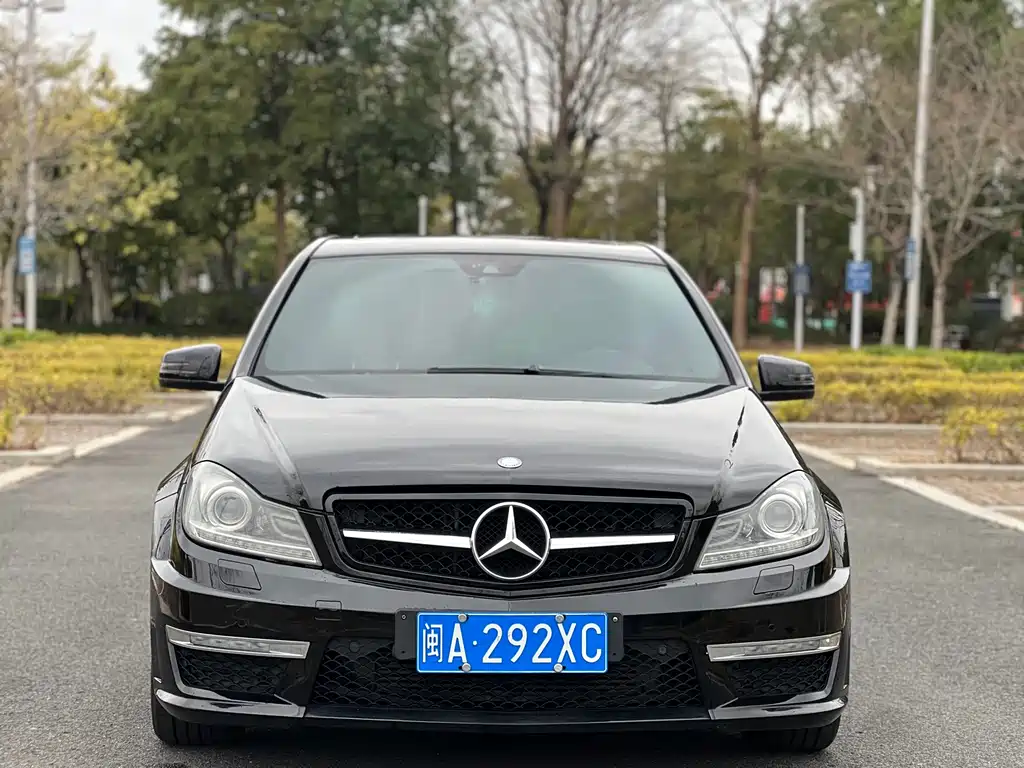 Mercedes-Benz C-Class — миниатюра 2