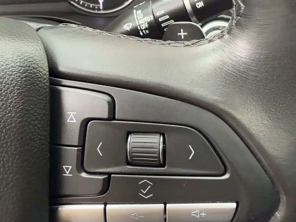 Cadillac XT6 — миниатюра 20