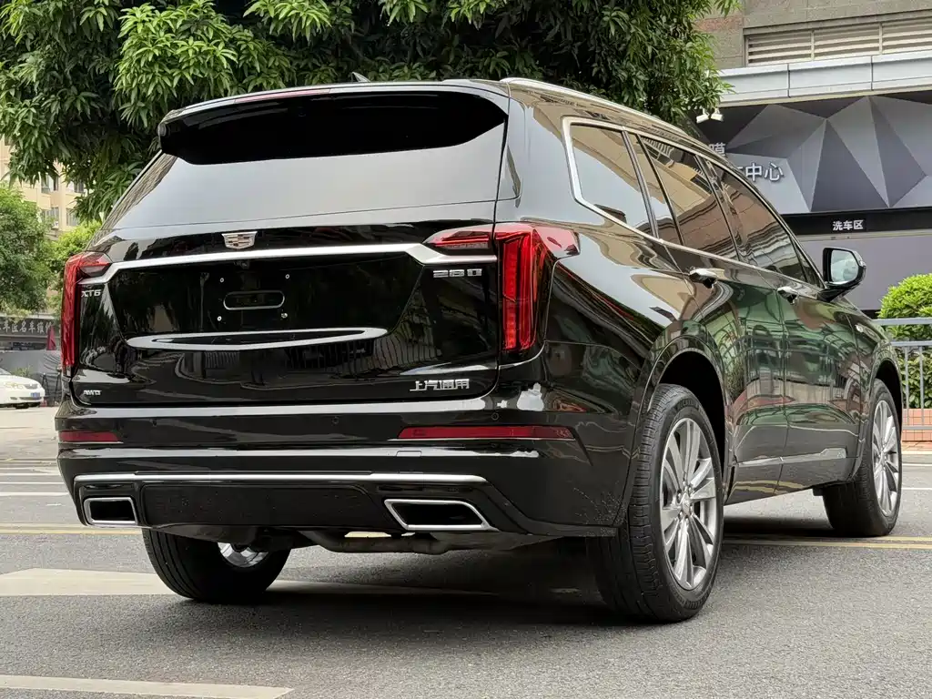Cadillac XT6 — миниатюра 5