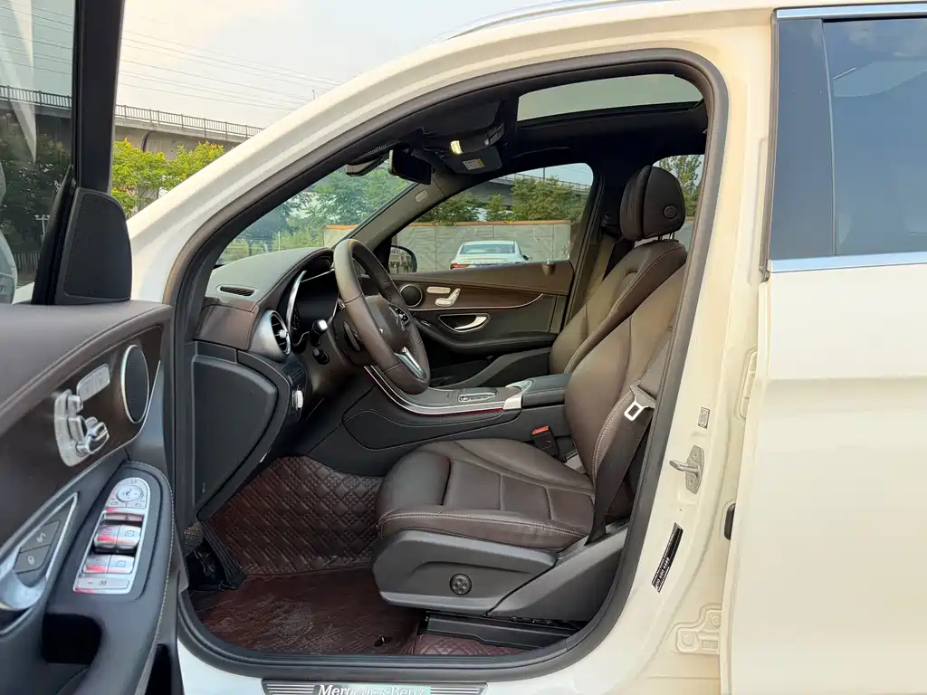 Mercedes-Benz GLC — миниатюра 5