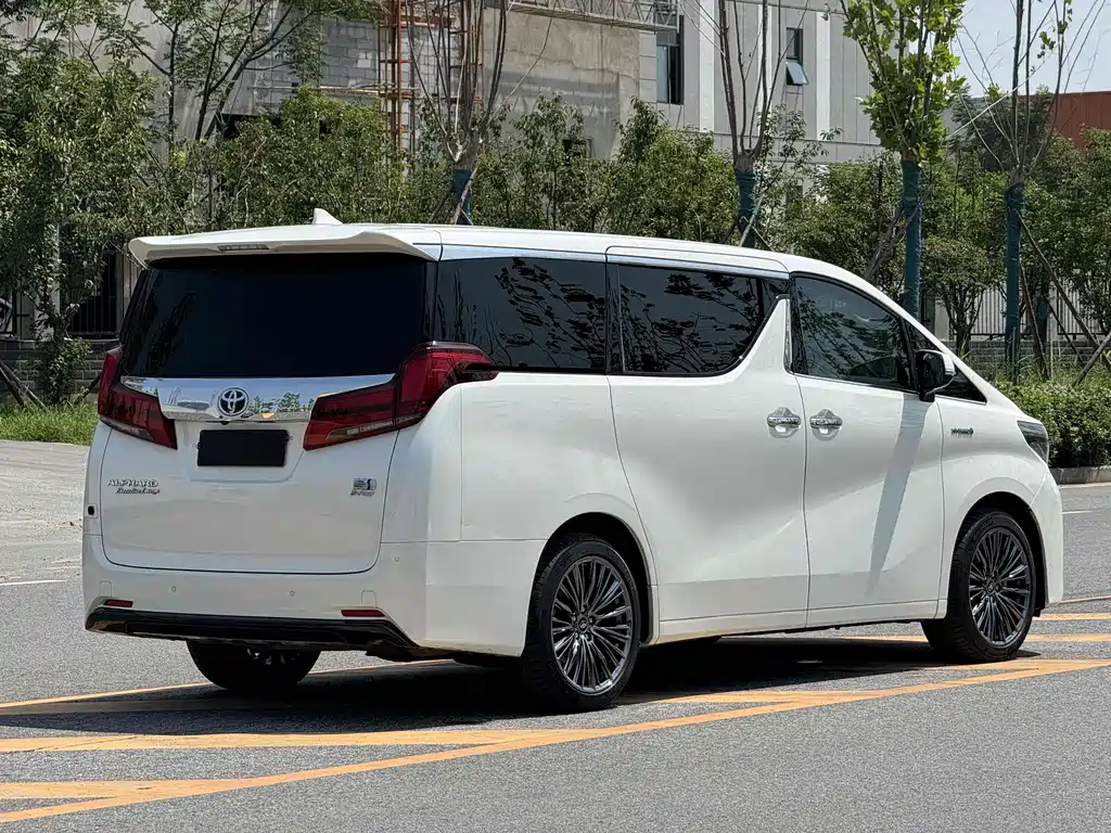 TOYOTA ELFA