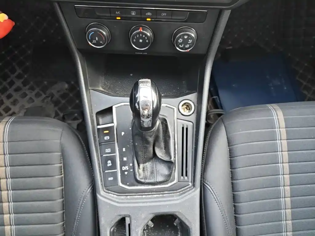 Volkswagen Lavida — миниатюра 14
