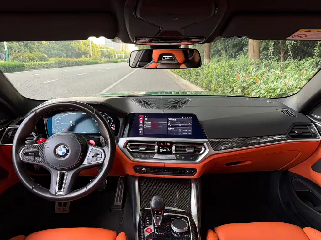 BMW M4 — миниатюра 12