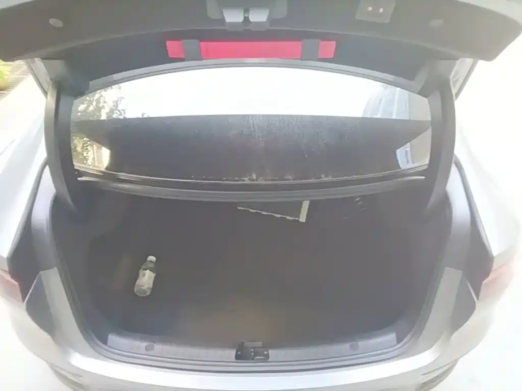 BYD Han — миниатюра 19