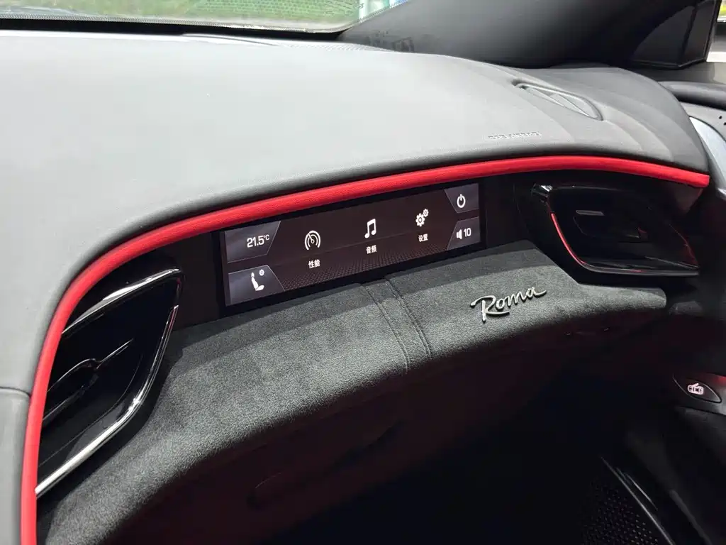 Ferrari Roma — миниатюра 8