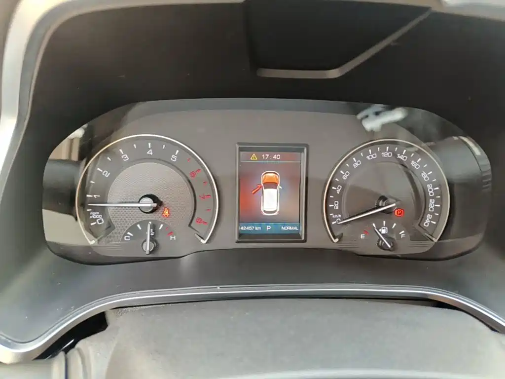 Wey Wey VV5 — миниатюра 12