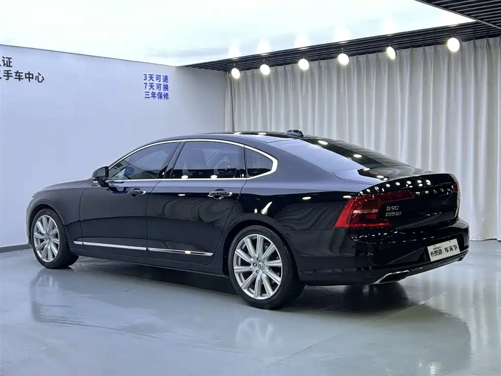 Volvo S90 2018 T5