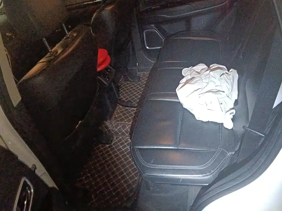 Mitsubishi Outlander — миниатюра 11