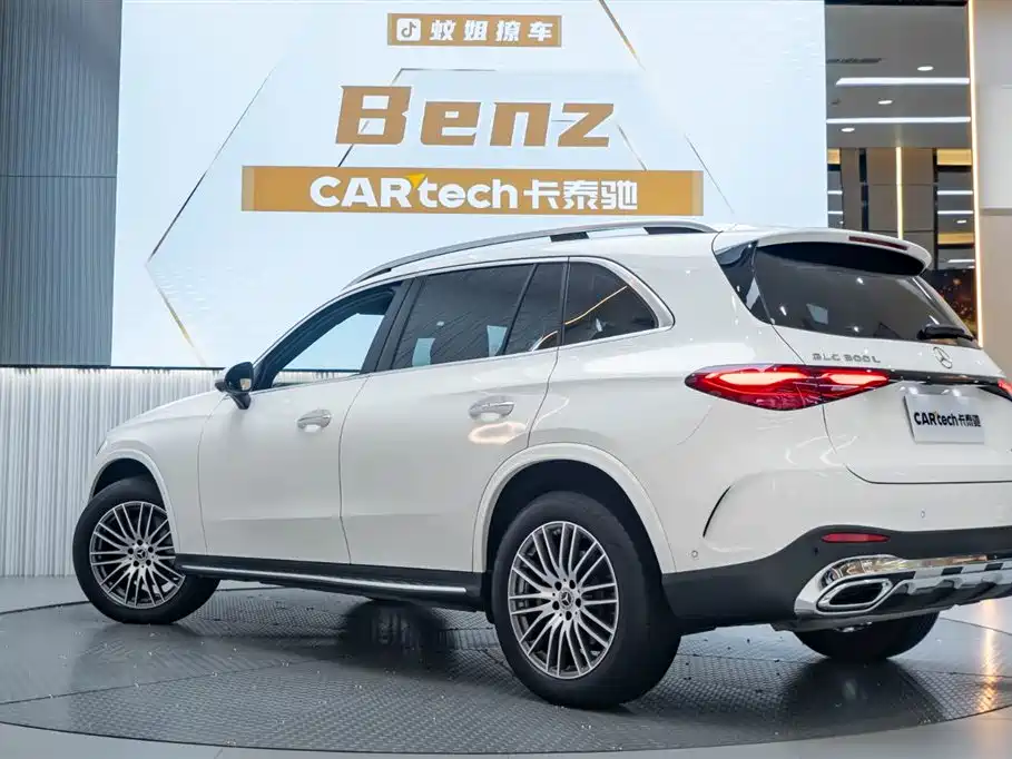 Mercedes-Benz GLC 2023 GLC 300 L 4MATIC 7 мест
