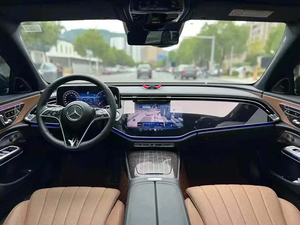Mercedes-Benz E-Class E 2025 E 300 L Luxury