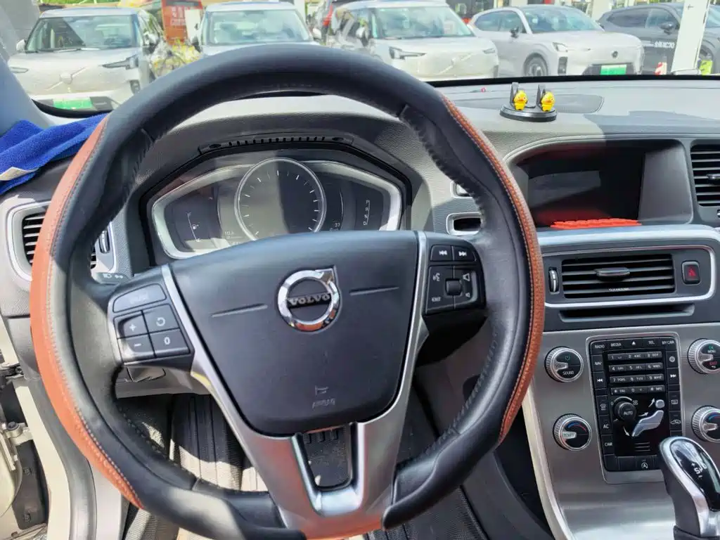 Volvo S60 — миниатюра 12