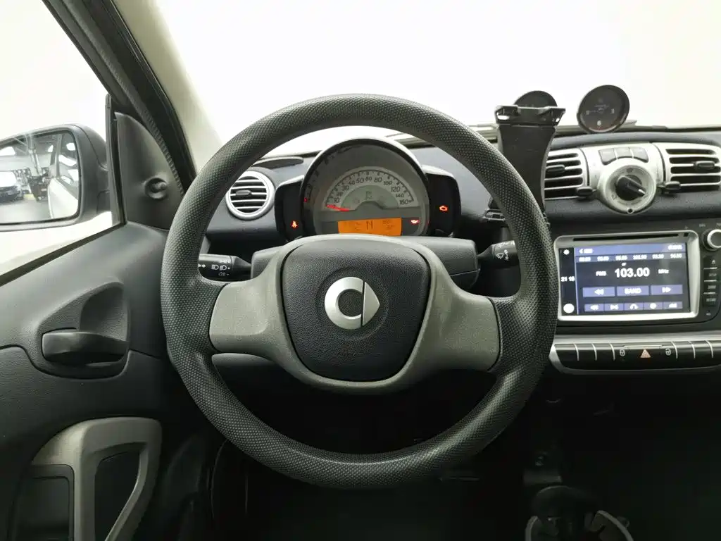 smart Smart Fortwo — миниатюра 11