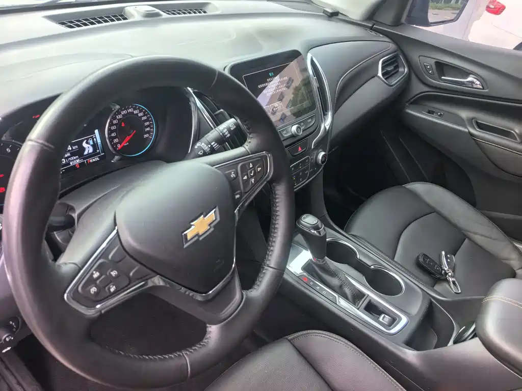 Chevrolet Equinox — миниатюра 23