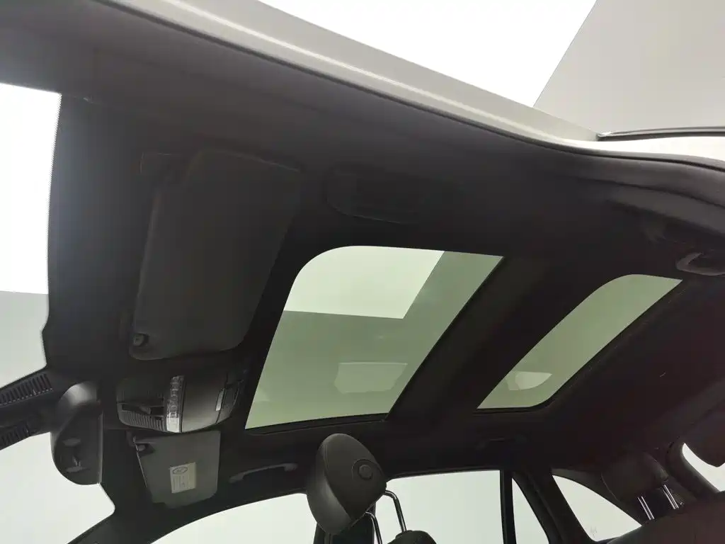 Mercedes-Benz GLC — миниатюра 14