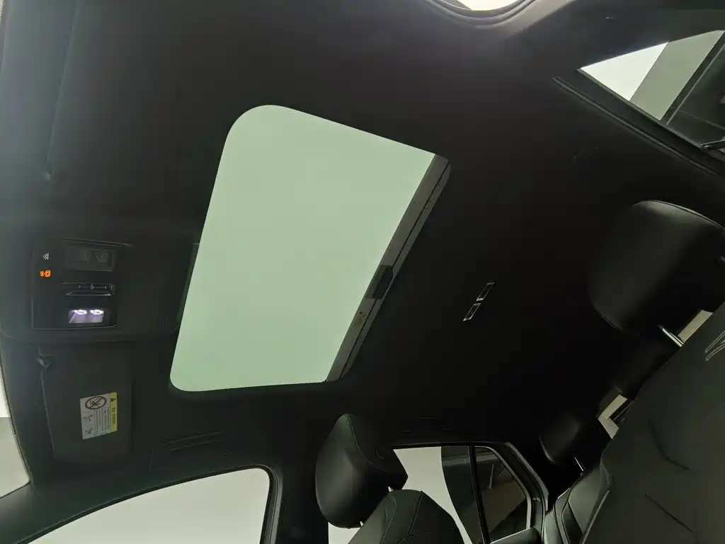 Volkswagen Golf — миниатюра 14