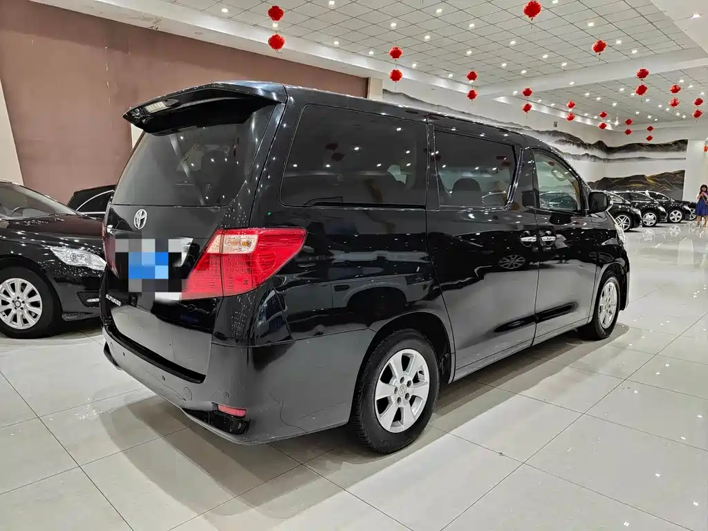 Toyota Alphard 2011 2.4L Luxury