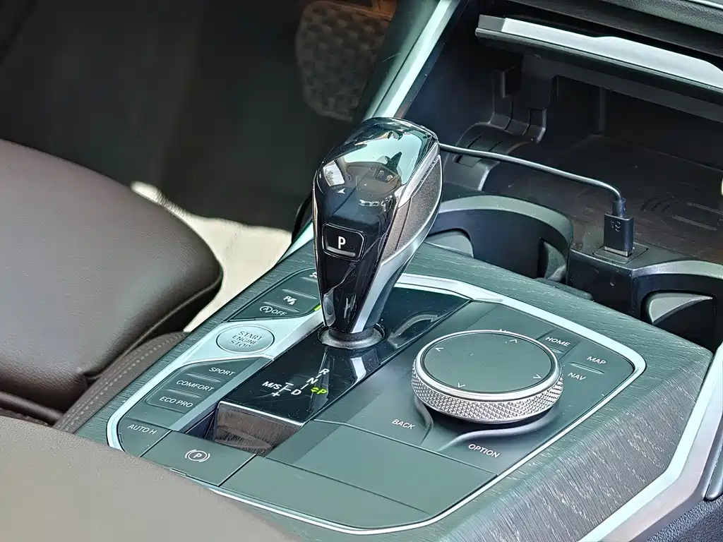 BMW 3 Series — миниатюра 13