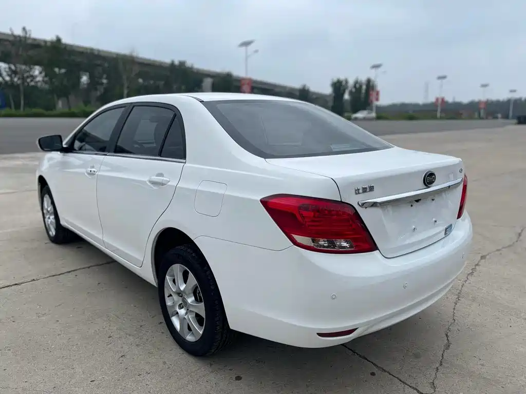 BYD e5 — миниатюра 8