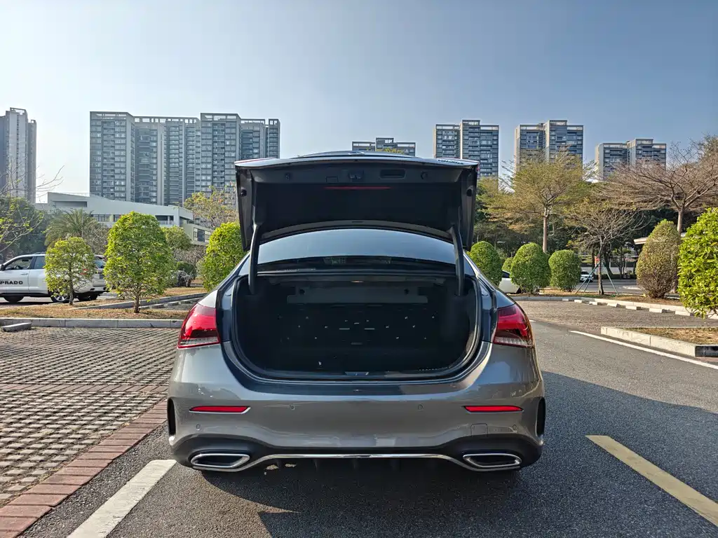 MERCEDES-BENZ A CLASS