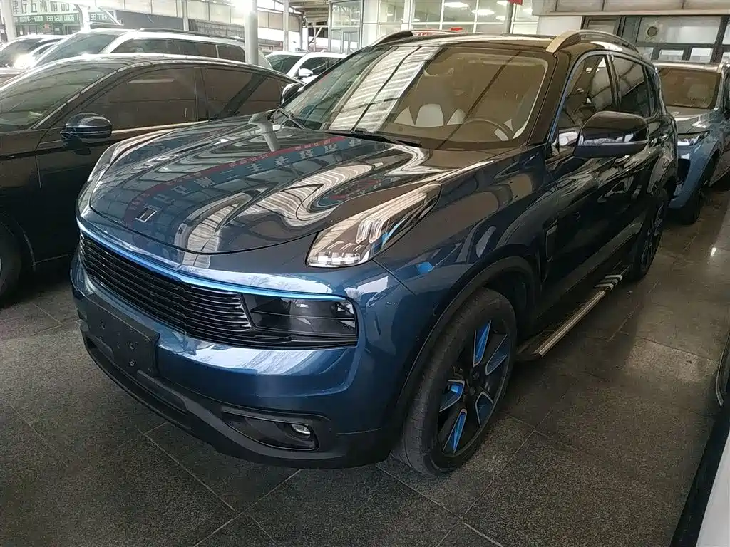 Lynk & Co 01 2018