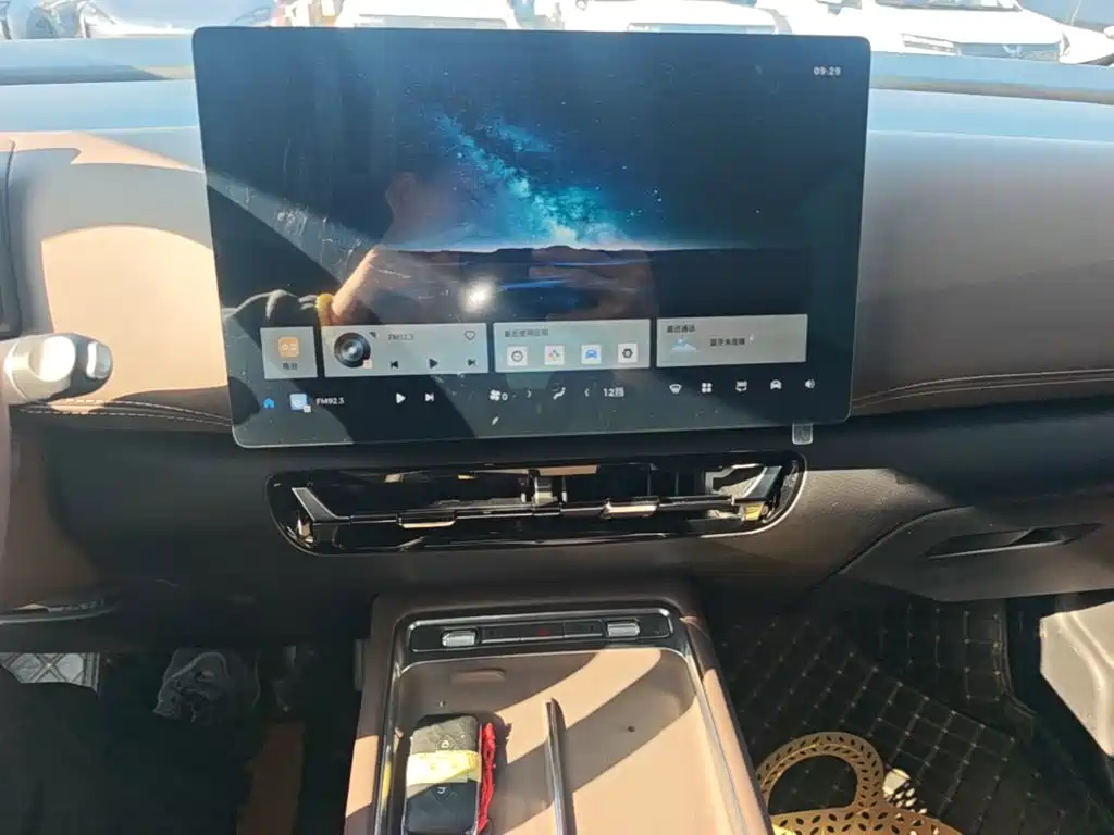 Wuling Xingguang 730 New Energy — миниатюра 13