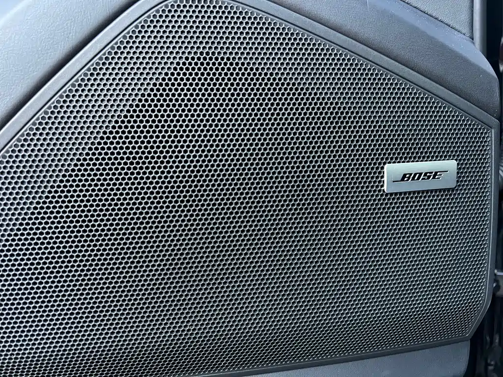 Porsche Cayenne — миниатюра 27