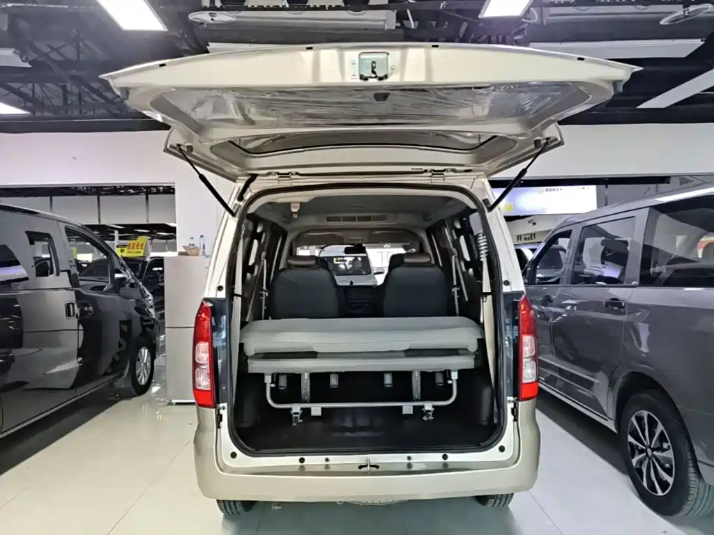 Wuling Hongguang V — миниатюра 19