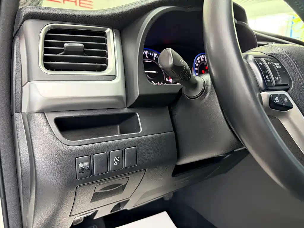 Toyota Highlander 2015 2.0T Luxury 7 мест