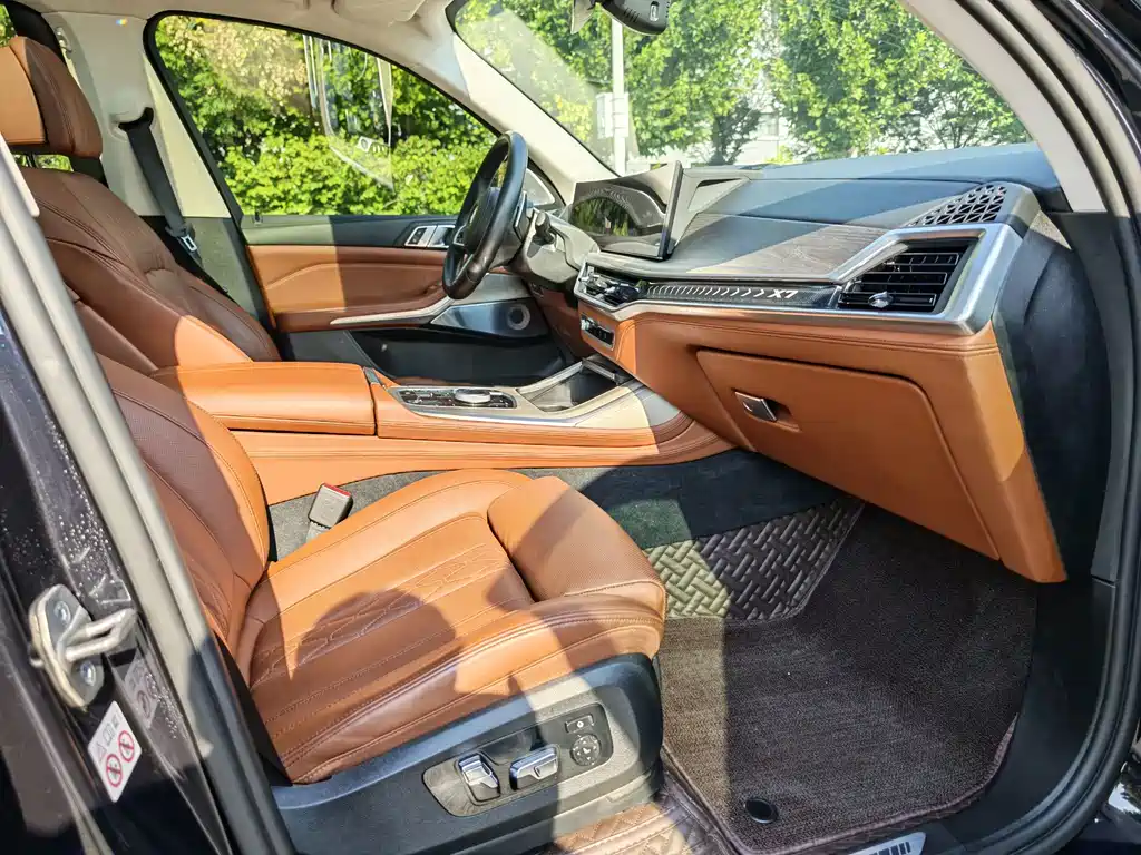 BMW X7 — миниатюра 18