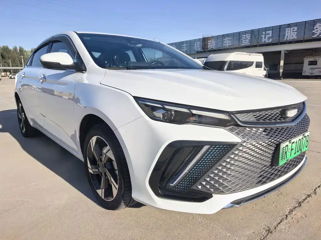 Geely L HiP — миниатюра 3