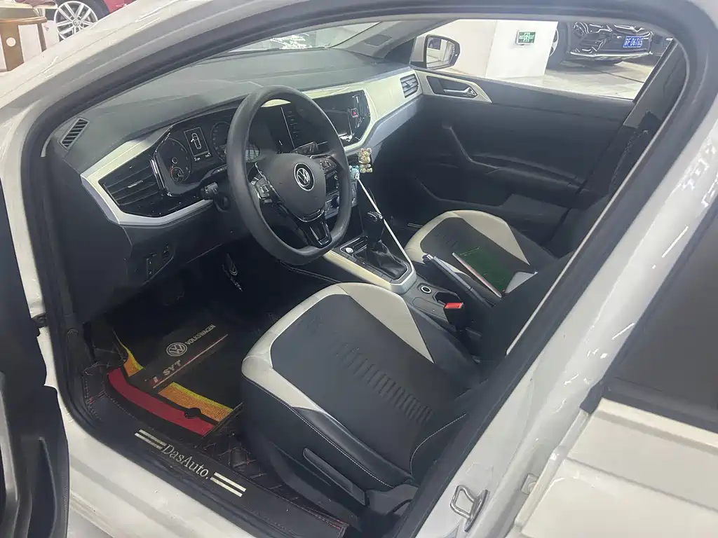 Volkswagen Polo — миниатюра 2
