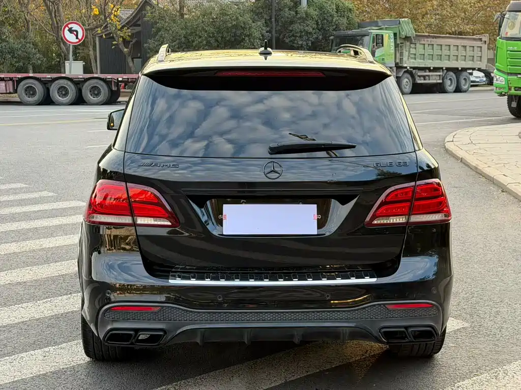 MERCEDES-BENZ GLE AMG