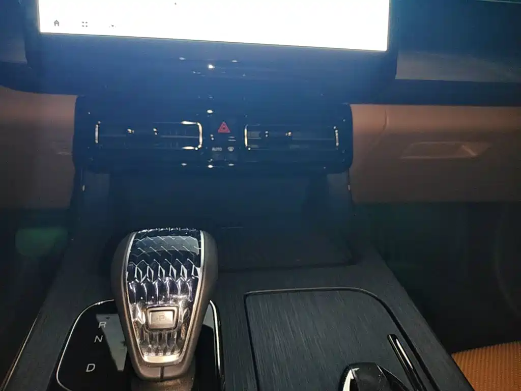 GAC Motor Trumpchi ES9 — миниатюра 13