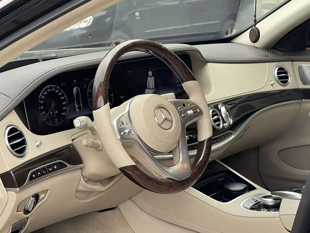 Mercedes-Benz S-Class — миниатюра 9