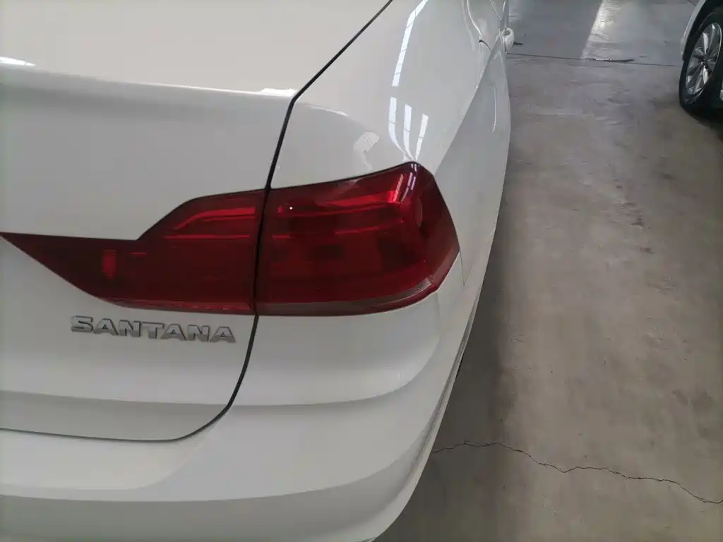 Volkswagen Santana — миниатюра 8