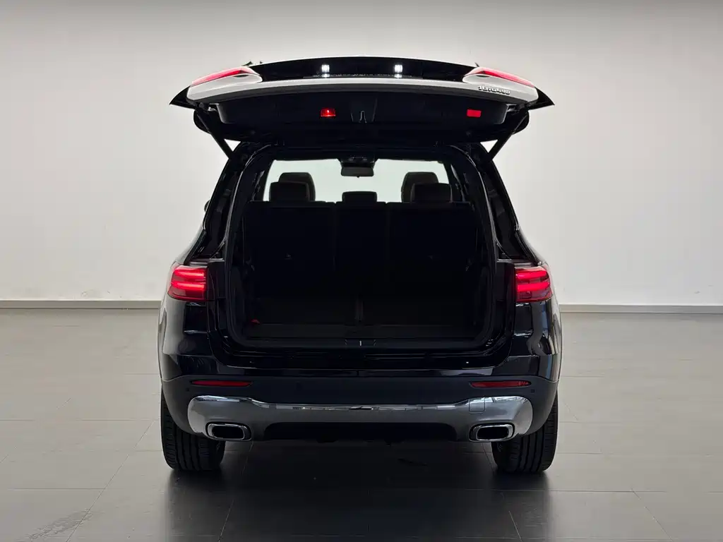 Mercedes-Benz GLB — миниатюра 20