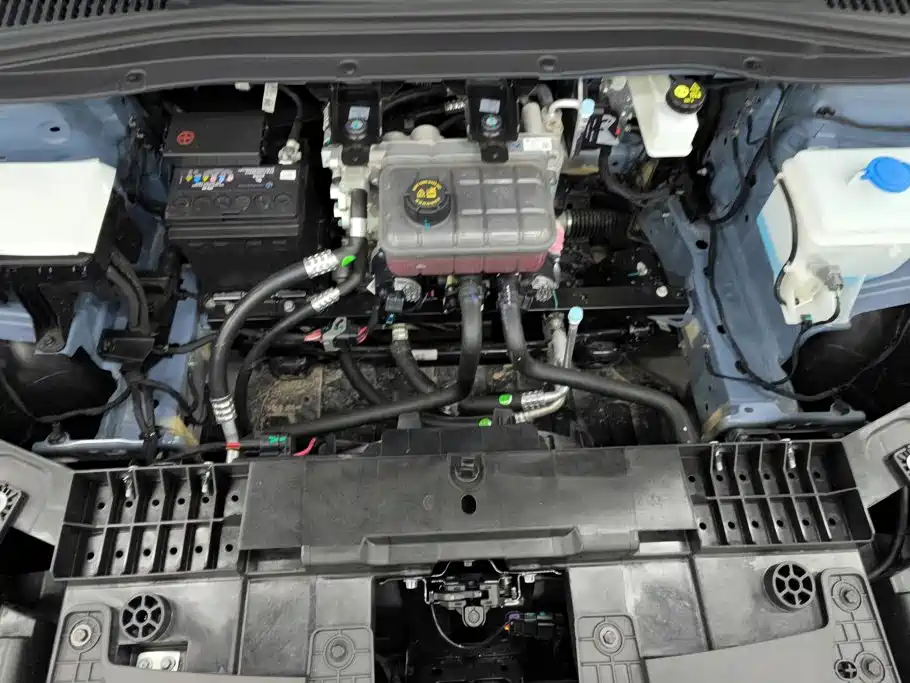 Leapmotor Leapmotor B01 — миниатюра 10