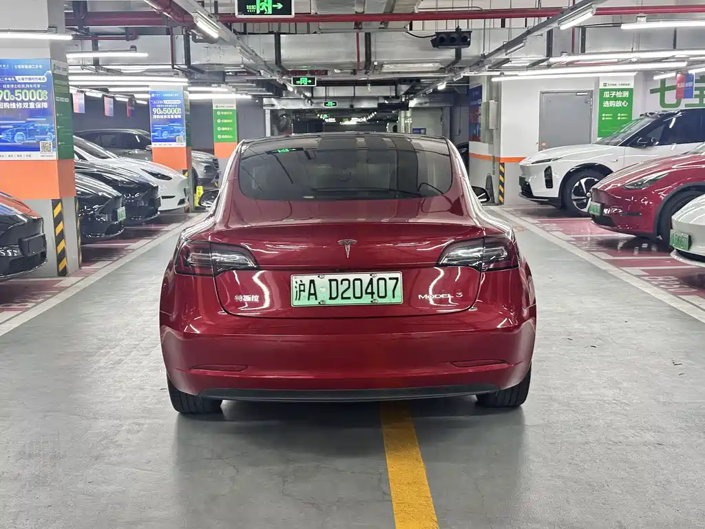 Tesla Model 3 — миниатюра 8
