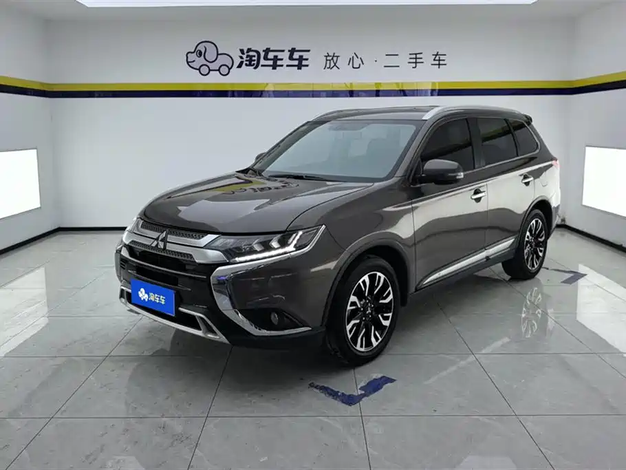 Купить Mitsubishi Outlander