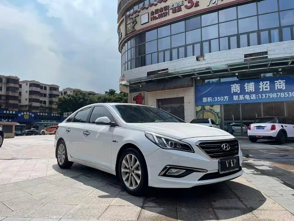 Hyundai Sonata — миниатюра 3