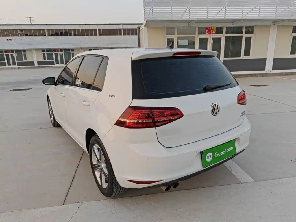 Volkswagen Golf — миниатюра 5