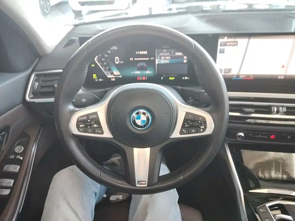 BMW i3 — миниатюра 11
