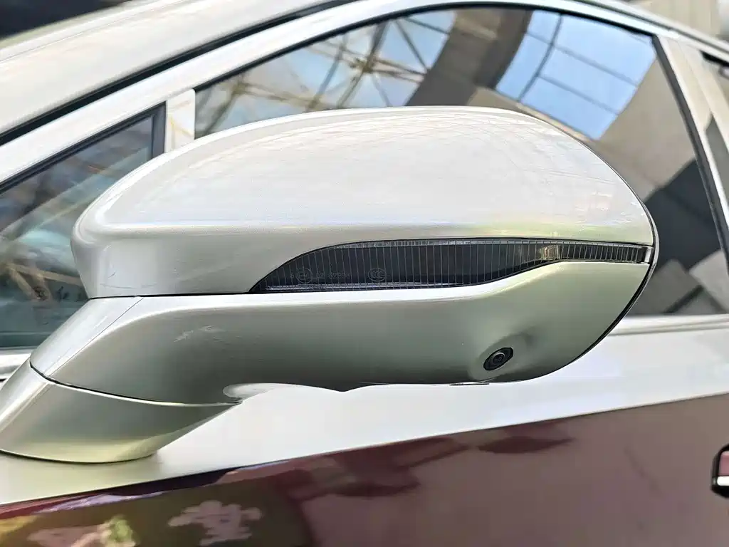 Hongqi Hongqi H5 — миниатюра 21