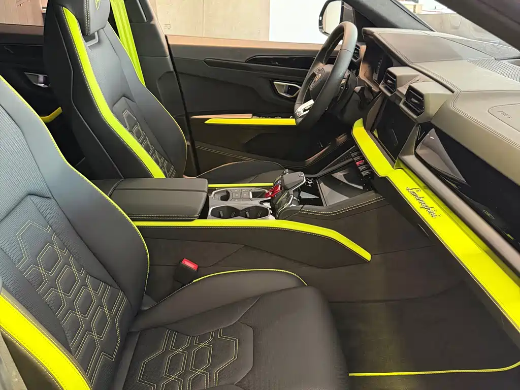 Lamborghini Urus SE — миниатюра 13