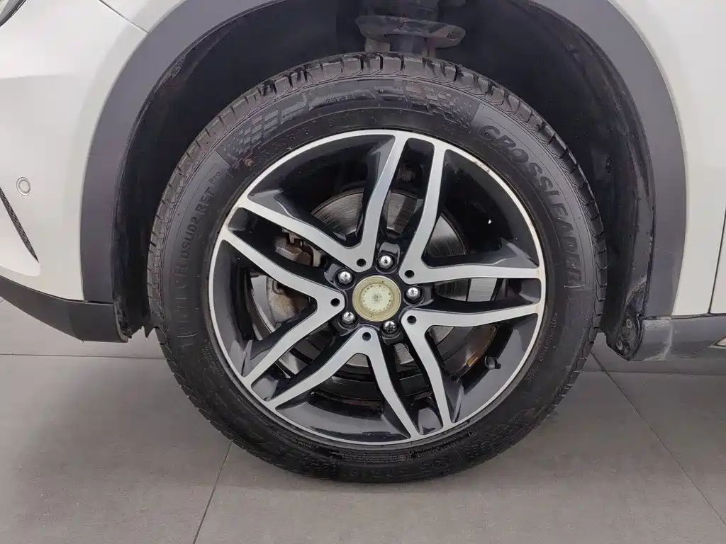 Mercedes-Benz GLA — миниатюра 17