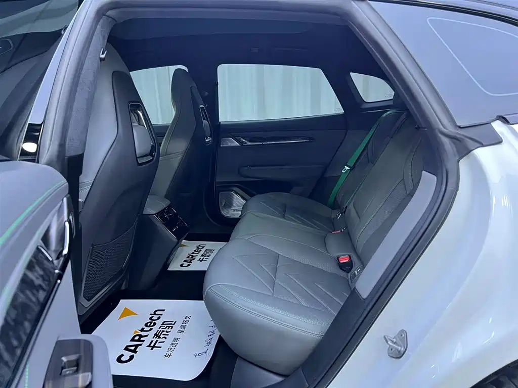 ZEEKR EXTREME KRYPTON 001