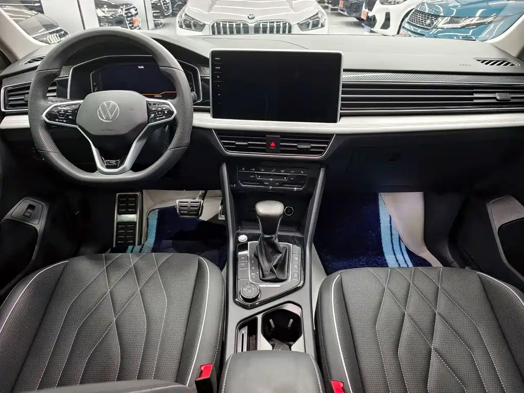 Volkswagen Tiguan L — миниатюра 2