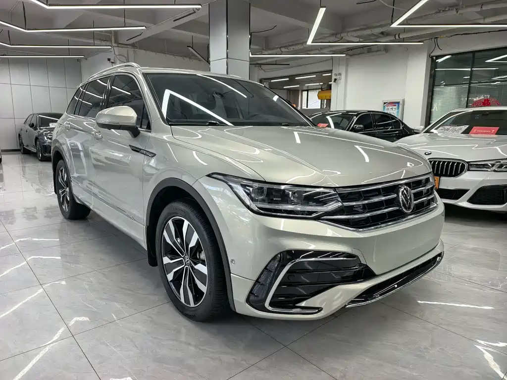 Volkswagen Tiguan L — миниатюра 6