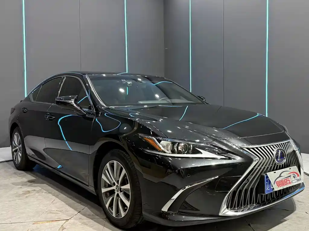 Lexus ES — миниатюра 3