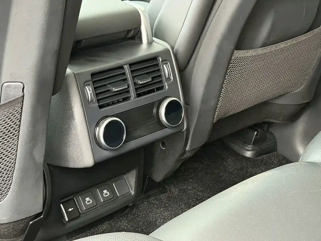 Land Rover Discovery — миниатюра 19